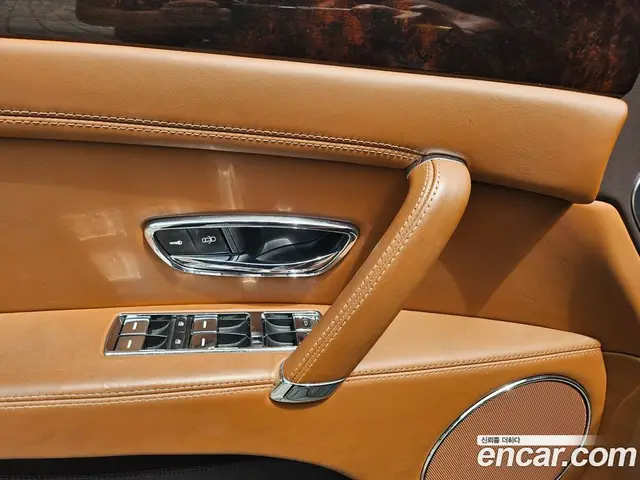 Bentley Flying Spur 2015 4.0 автомат (гидро), миниатюра 8 Bentley Flying Spur 2015 4.0 автомат (гидро), миниатюра 8