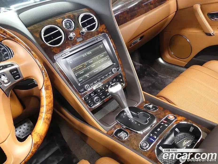 Bentley Flying Spur 2016 4.0 автомат (гидро), фото 13 Bentley Flying Spur 2016 4.0 автомат (гидро), фото 13