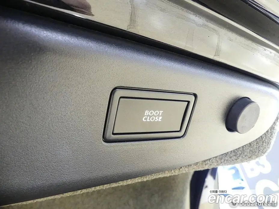 Bentley Flying Spur 2016 4.0 автомат (гидро), фото 20 Bentley Flying Spur 2016 4.0 автомат (гидро), фото 20