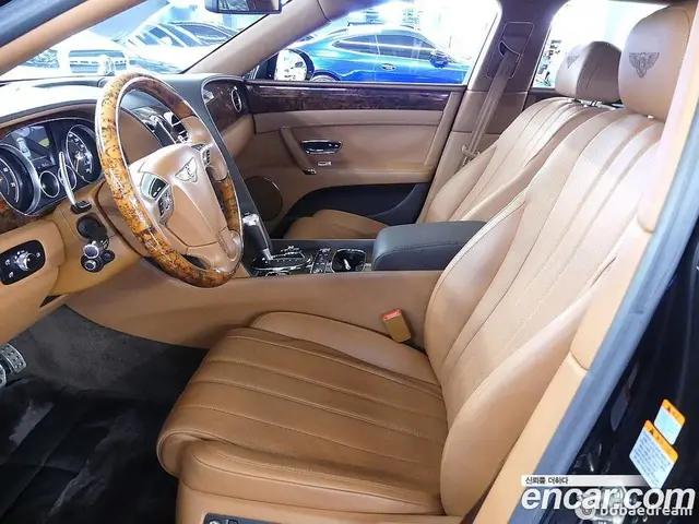 Bentley Flying Spur 2016 4.0 автомат (гидро), миниатюра 10 Bentley Flying Spur 2016 4.0 автомат (гидро), миниатюра 10