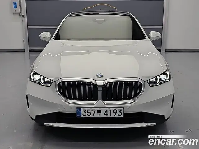 BMW 5 серия, 2025, 9 004 км
