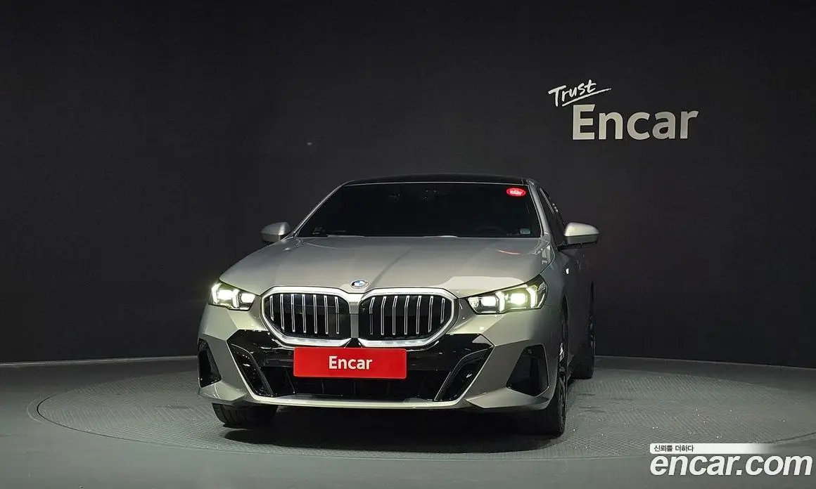 BMW 5 серия 2025 2.0 автомат (гидро), фото 3 BMW 5 серия 2025 2.0 автомат (гидро), фото 3