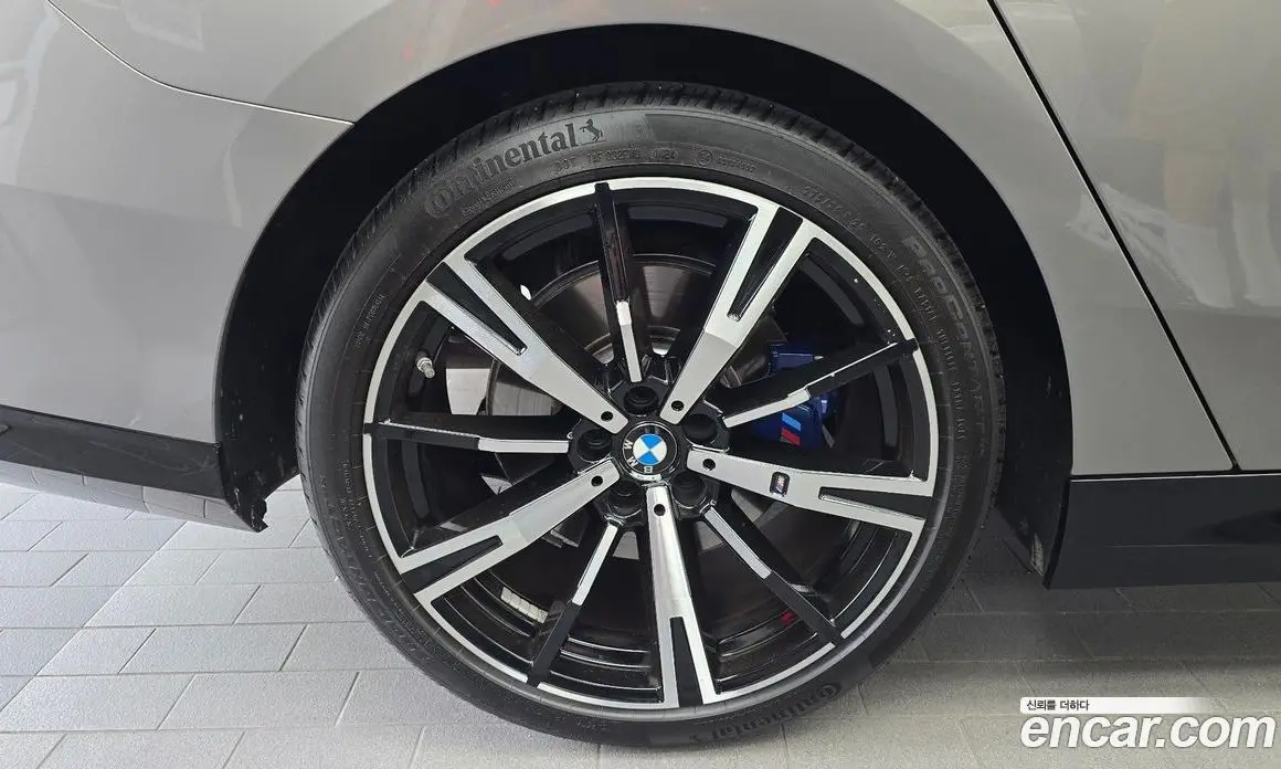 BMW 5 серия 2025 2.0 автомат (гидро), фото 5 BMW 5 серия 2025 2.0 автомат (гидро), фото 5