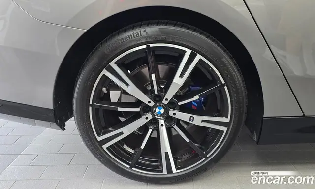 BMW 5 серия 2025 2.0 автомат (гидро), миниатюра 5 BMW 5 серия 2025 2.0 автомат (гидро), миниатюра 5