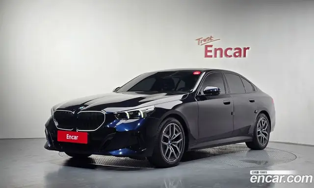 BMW 5 серия, 2026, 5 916 км