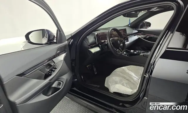 BMW 5 серия 2026 2.0 автомат (гидро), миниатюра 10 BMW 5 серия 2026 2.0 автомат (гидро), миниатюра 10
