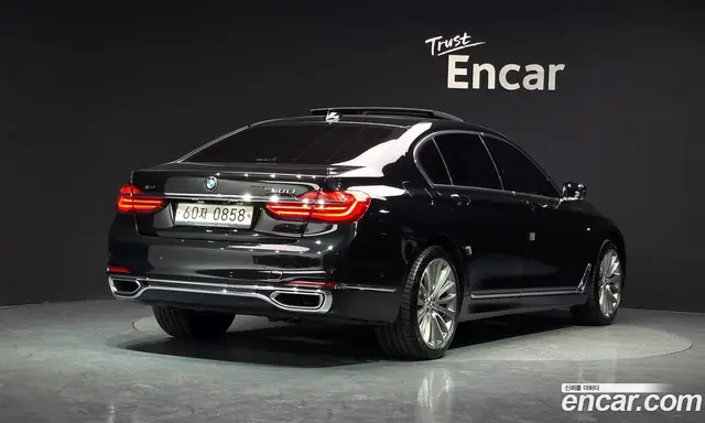 BMW 7 серия 2016 4.4 автомат (гидро), миниатюра 2