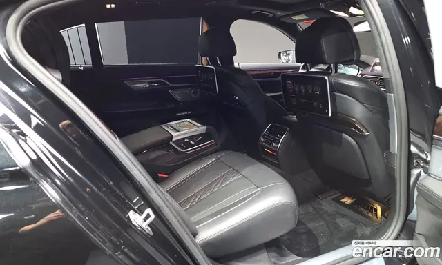 BMW 7 серия 2016 4.4 автомат (гидро), миниатюра 12