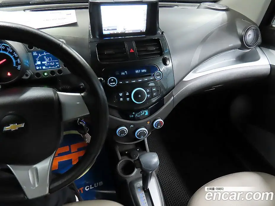 Chevrolet Spark 2012 1.0 автомат (гидро), фото 11
