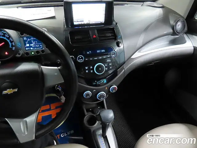 Chevrolet Spark 2012 1.0 автомат (гидро), миниатюра 11