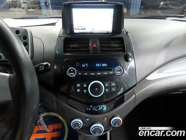 Chevrolet Spark 2012 1.0 автомат (гидро), миниатюра 12
