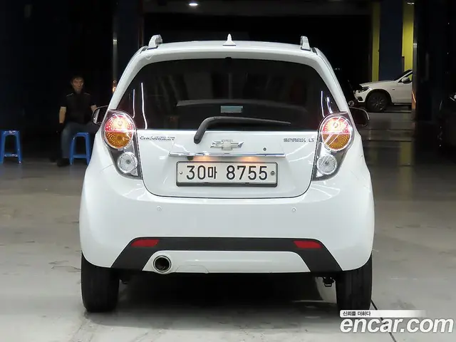 Chevrolet Spark 2012 1.0 автомат (гидро), миниатюра 3