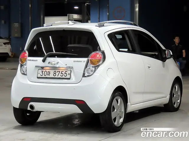 Chevrolet Spark 2012 1.0 автомат (гидро), миниатюра 4