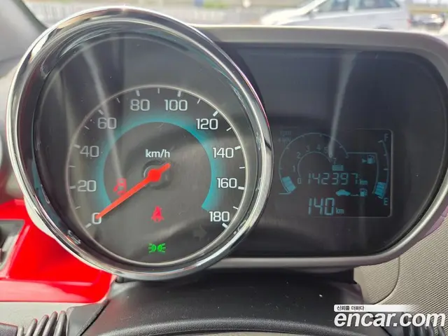 Chevrolet Spark 2014 1.0 автомат (гидро), миниатюра 8