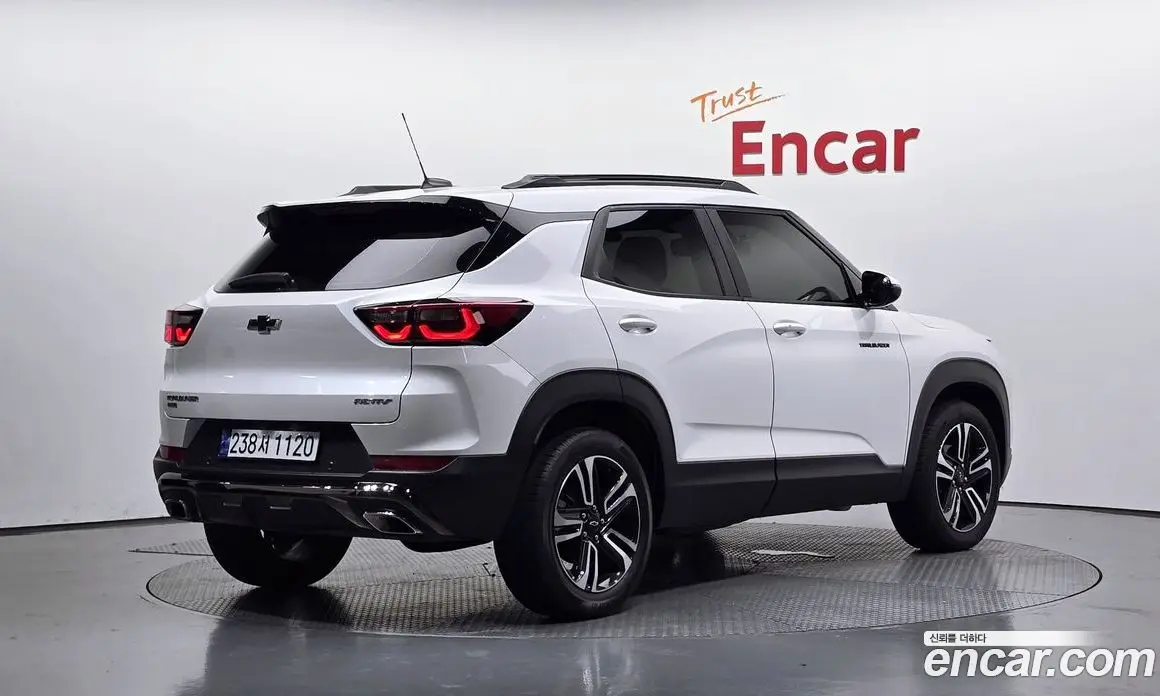 Chevrolet TrailBlazer 2023 1.3 автомат (гидро), фото 2 Chevrolet TrailBlazer 2023 1.3 автомат (гидро), фото 2