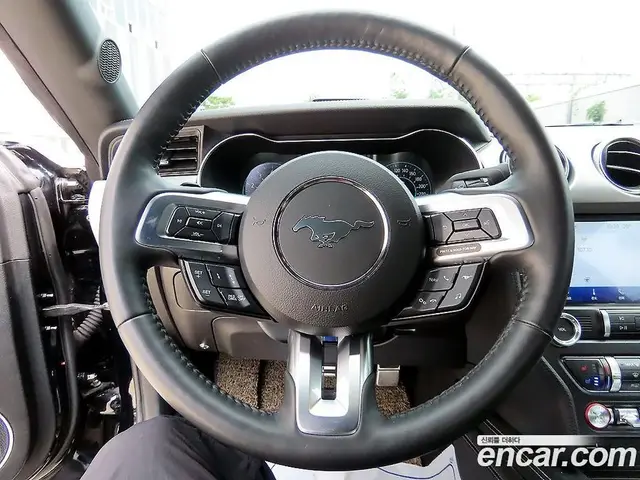 Ford Mustang 2023 2.3 автомат (гидро), миниатюра 8