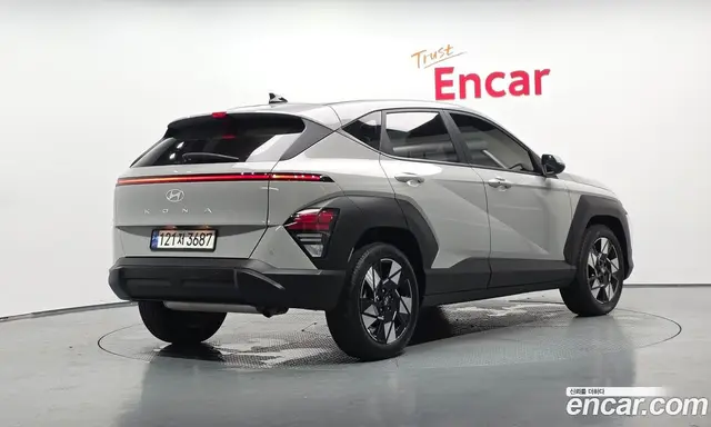 Hyundai Kona 2023 1.6 автомат (гидро), миниатюра 2