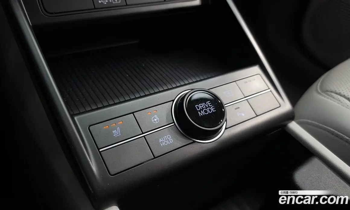 Hyundai Kona 2023 1.6 автомат (гидро), фото 18