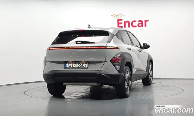 Hyundai Kona 2023 1.6 автомат (гидро), миниатюра 4