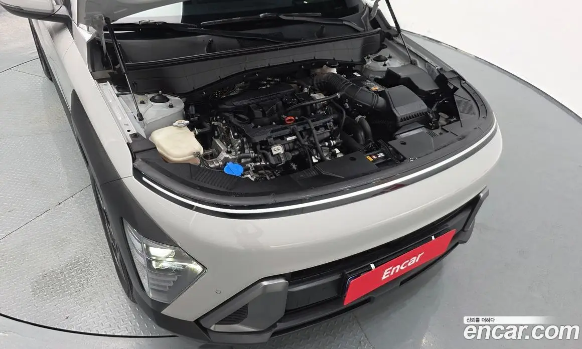 Hyundai Kona 2023 1.6 автомат (гидро), фото 6