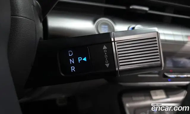 Hyundai Kona 2023 1.6 автомат (гидро), миниатюра 9