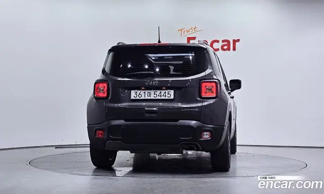 Jeep Renegade 2021 2.4 автомат (гидро), миниатюра 4