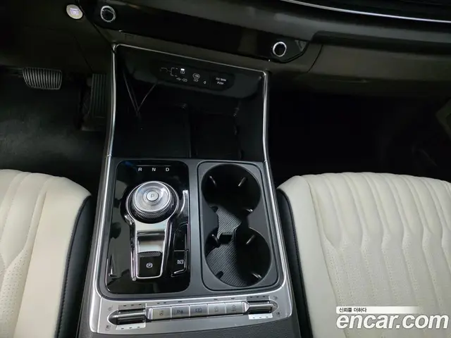 Kia Carnival 2025 2.2 автомат (гидро), миниатюра 9