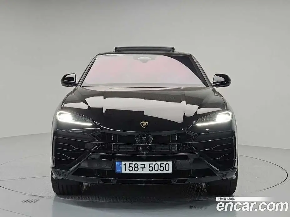 Lamborghini Urus 2026 4.0 автомат (гидро), фото 2 Lamborghini Urus 2026 4.0 автомат (гидро), фото 2