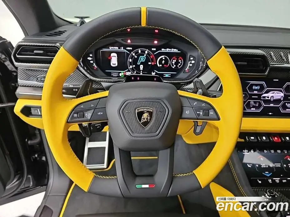 Lamborghini Urus 2026 4.0 автомат (гидро), фото 9 Lamborghini Urus 2026 4.0 автомат (гидро), фото 9