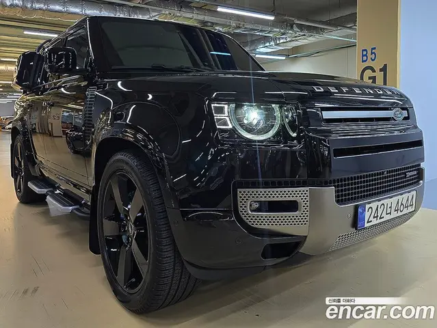 Land Rover Defender, 2023, 10 916 км