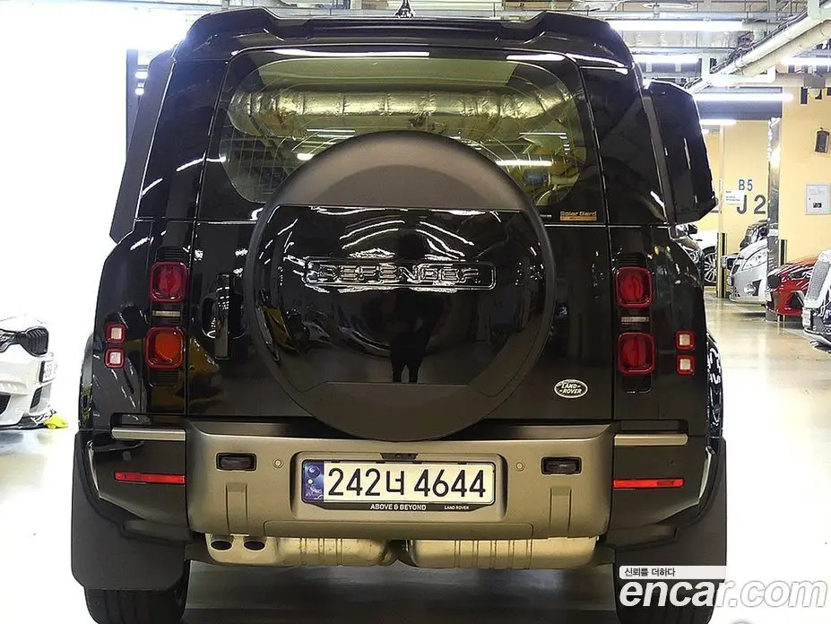 Land Rover Defender 2023 3.0 автомат (гидро), фото 5 Land Rover Defender 2023 3.0 автомат (гидро), фото 5