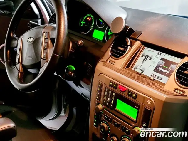 Land Rover Discovery 2006 4.0 автомат (гидро), миниатюра 8 Land Rover Discovery 2006 4.0 автомат (гидро), миниатюра 8