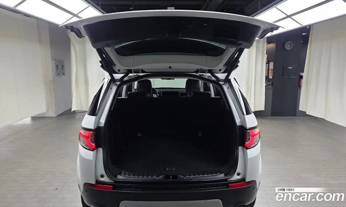 Land Rover Discovery Sport 2018 2.0 автомат (гидро), фото 20 Land Rover Discovery Sport 2018 2.0 автомат (гидро), фото 20