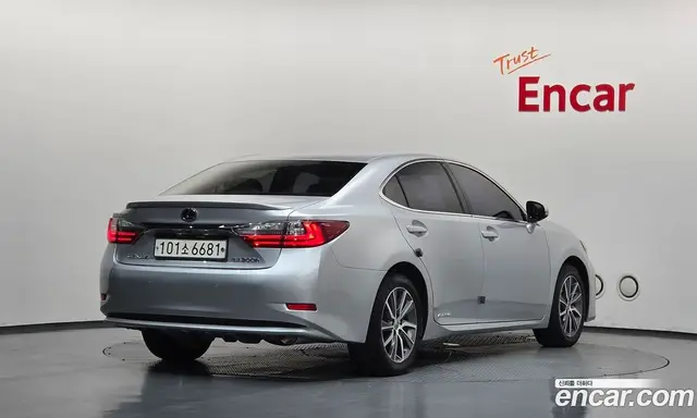 Lexus ES 2017 2.5 автомат (гидро), миниатюра 2