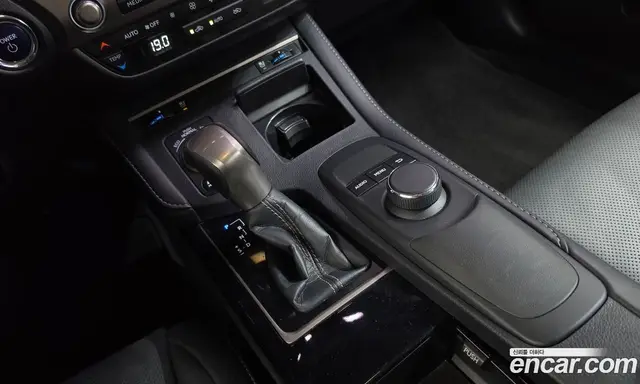 Lexus ES 2017 2.5 автомат (гидро), миниатюра 9