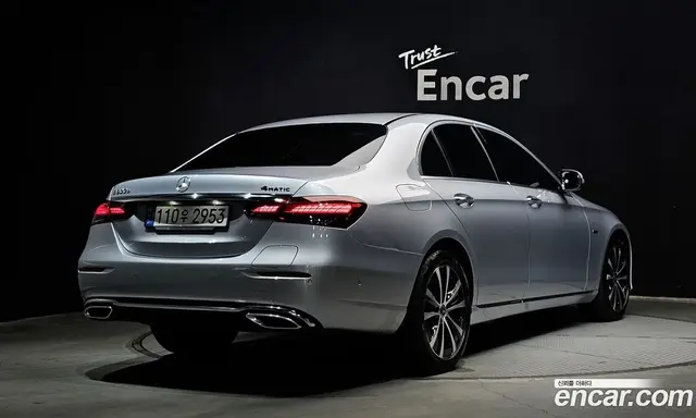 Mercedes-Benz E-Class 2021 2.0 автомат (гидро), миниатюра 2 Mercedes-Benz E-Class 2021 2.0 автомат (гидро), миниатюра 2
