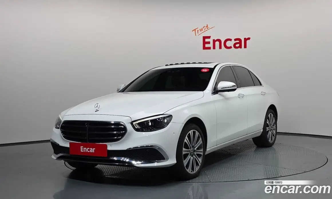 Mercedes-Benz E-Class 2023 2.0 автомат (гидро), фото 1 Mercedes-Benz E-Class 2023 2.0 автомат (гидро), фото 1