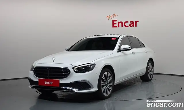 Mercedes-Benz E-Class, 2023, 28 952 км