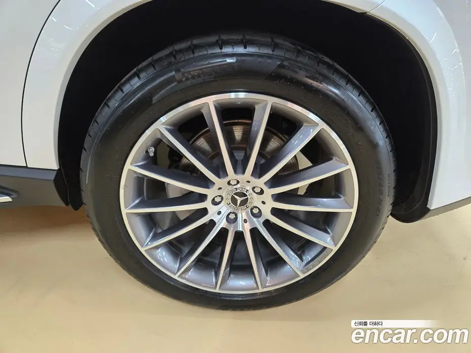 Mercedes-Benz GLE-Class 2025 3.0 автомат (гидро), фото 14