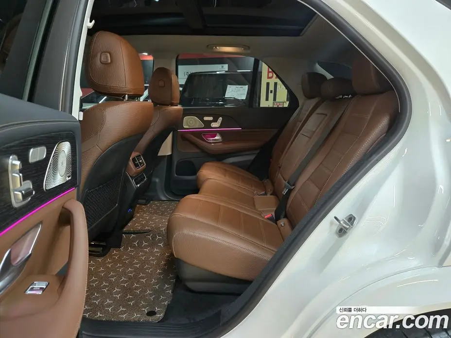 Mercedes-Benz GLE-Class 2025 3.0 автомат (гидро), фото 15