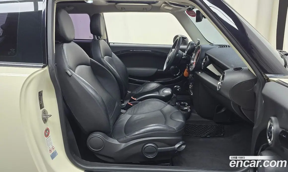 Mini Cooper 2013 2.0 автомат (гидро), фото 11 Mini Cooper 2013 2.0 автомат (гидро), фото 11