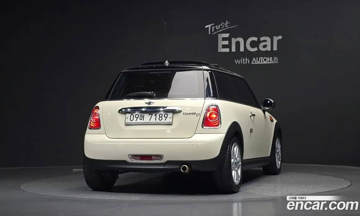 Mini Cooper 2013 2.0 автомат (гидро), фото 4 Mini Cooper 2013 2.0 автомат (гидро), фото 4