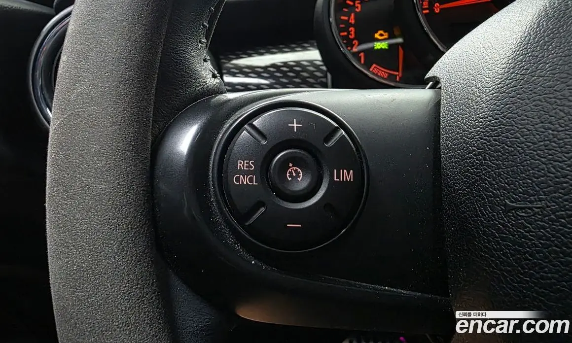 Mini Cooper 2016 2.0 автомат (гидро), фото 15