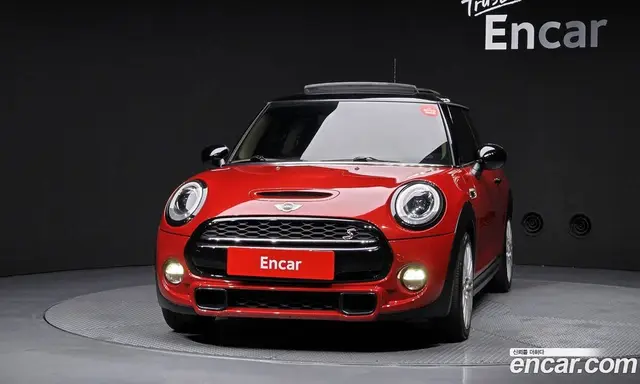 Mini Cooper 2016 2.0 автомат (гидро), миниатюра 3