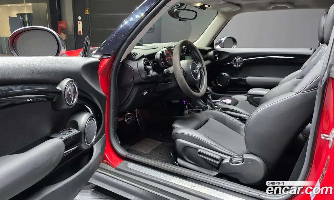 Mini Cooper 2016 2.0 автомат (гидро), фото 10