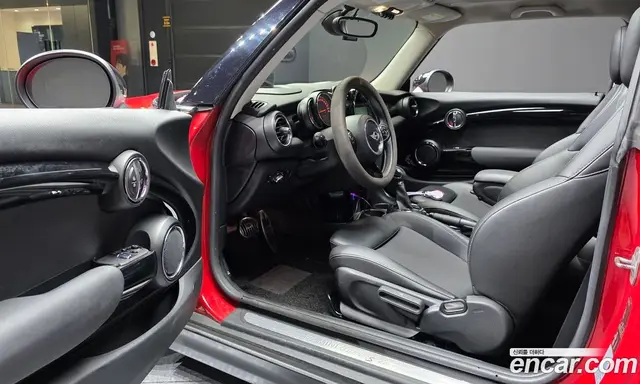 Mini Cooper 2016 2.0 автомат (гидро), миниатюра 10