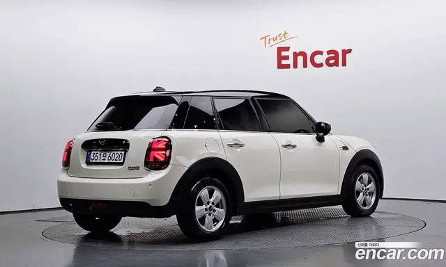 Mini Cooper 2019 1.5 автомат (гидро), миниатюра 2