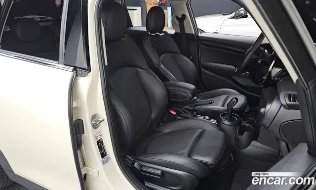 Mini Cooper 2019 1.5 автомат (гидро), миниатюра 11