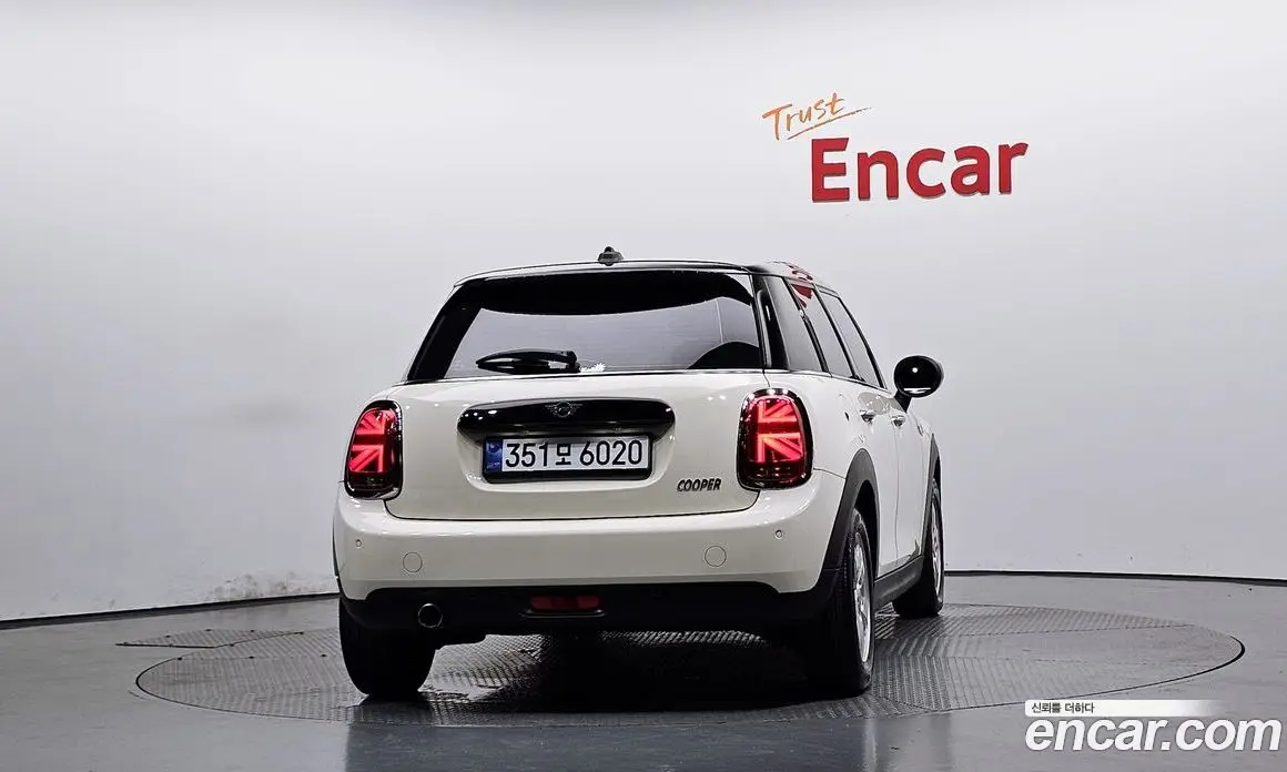 Mini Cooper 2019 1.5 автомат (гидро), фото 4