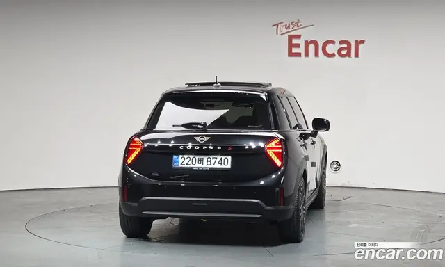 Mini Cooper 2025 2.0 автомат (гидро), миниатюра 3